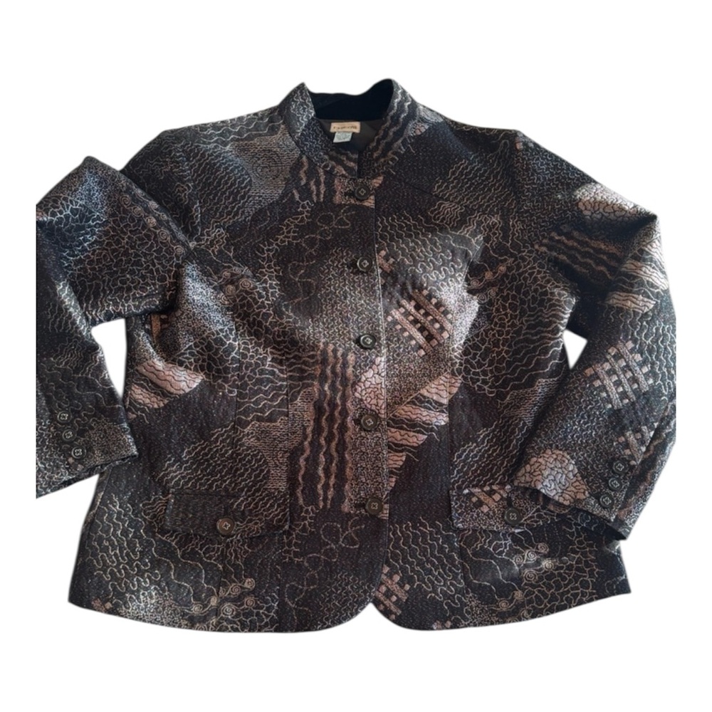 Chico's Black and Silver Patterned Blazer with an Iridescent thread Size 3